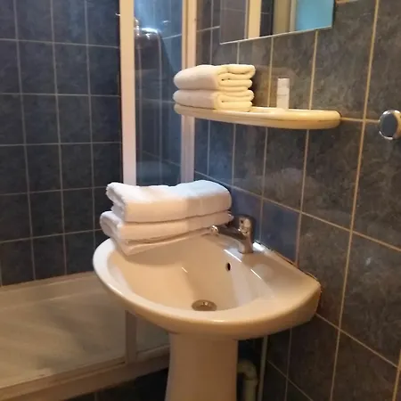 Du Metro 3*