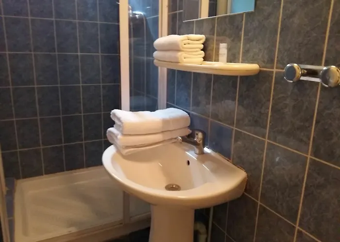 Du Metro 3*