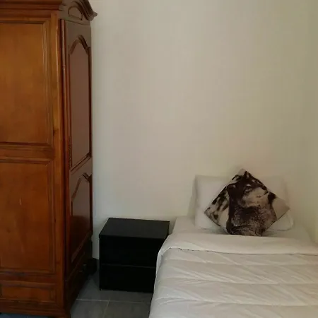 Du Metro 3* פריז