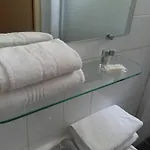 מלון Du Metro 3*